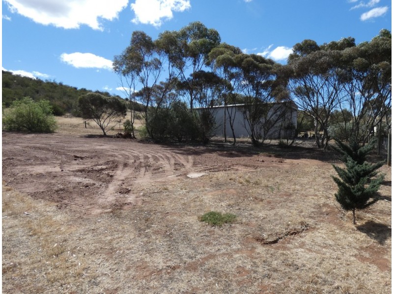 25 Young Road, Kanmantoo SA 5252