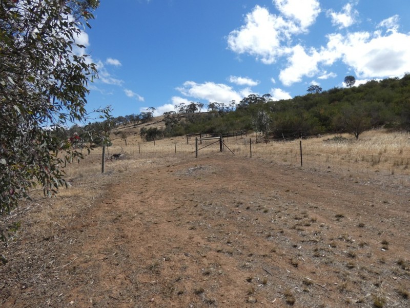 25 Young Road, Kanmantoo SA 5252