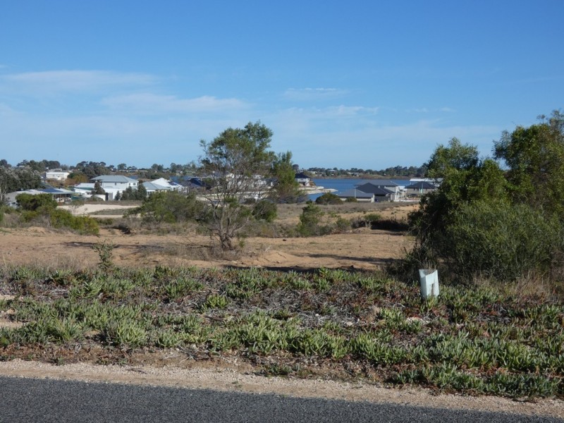 Lot 948 Pangarinda Drive, Wellington East SA 5259