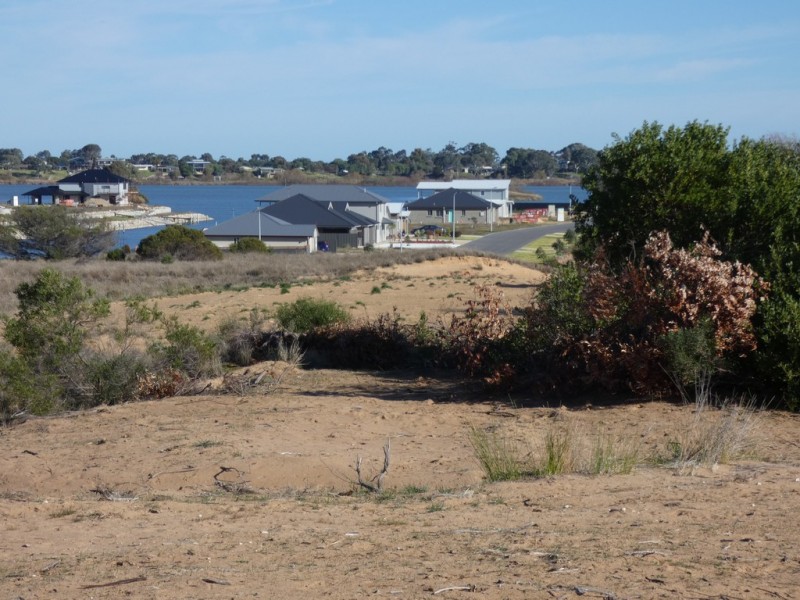 Lot 948 Pangarinda Drive, Wellington East SA 5259