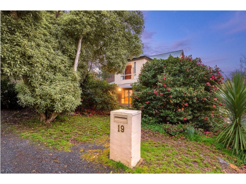 19 Braeside Road, Stirling SA 5152