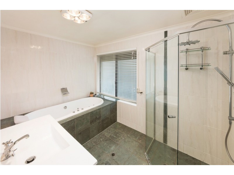 73 and 73A Bellaview Road, Flagstaff Hill SA 5159