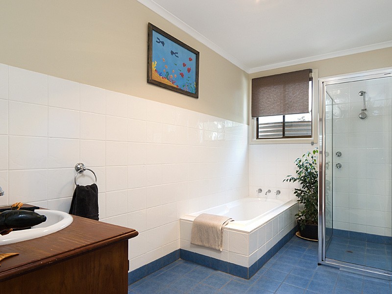 11 Baker Street, Callington SA 5254