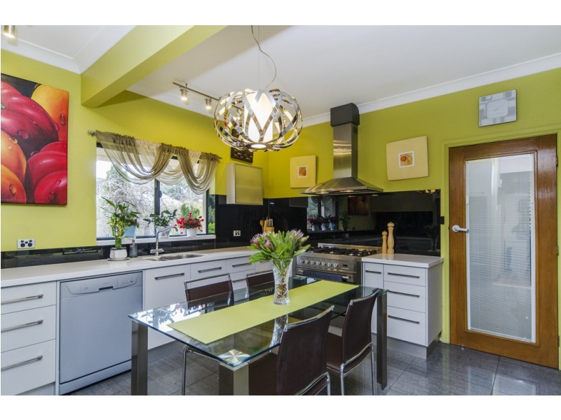 6 Hillside Court, Mount Barker SA 5251