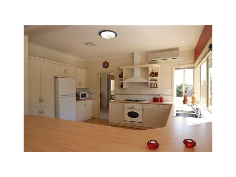 16 Tremayne Drive, Mount Barker SA 5251