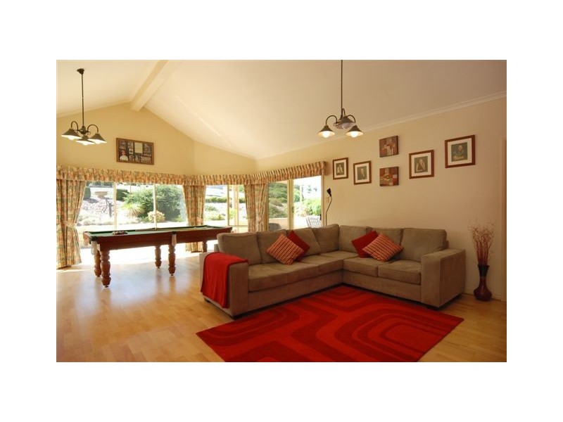 16 Tremayne Drive, Mount Barker SA 5251