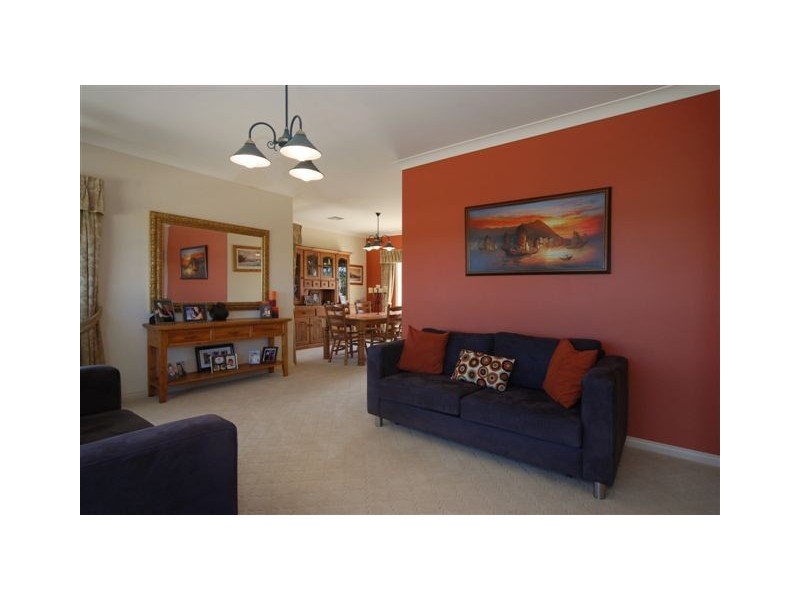 16 Tremayne Drive, Mount Barker SA 5251