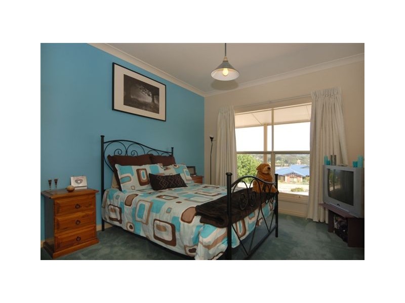 16 Tremayne Drive, Mount Barker SA 5251