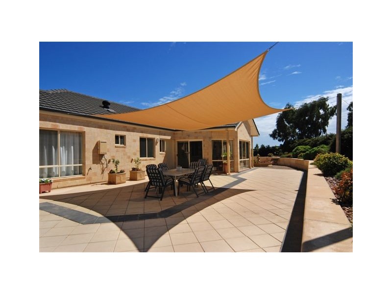 16 Tremayne Drive, Mount Barker SA 5251