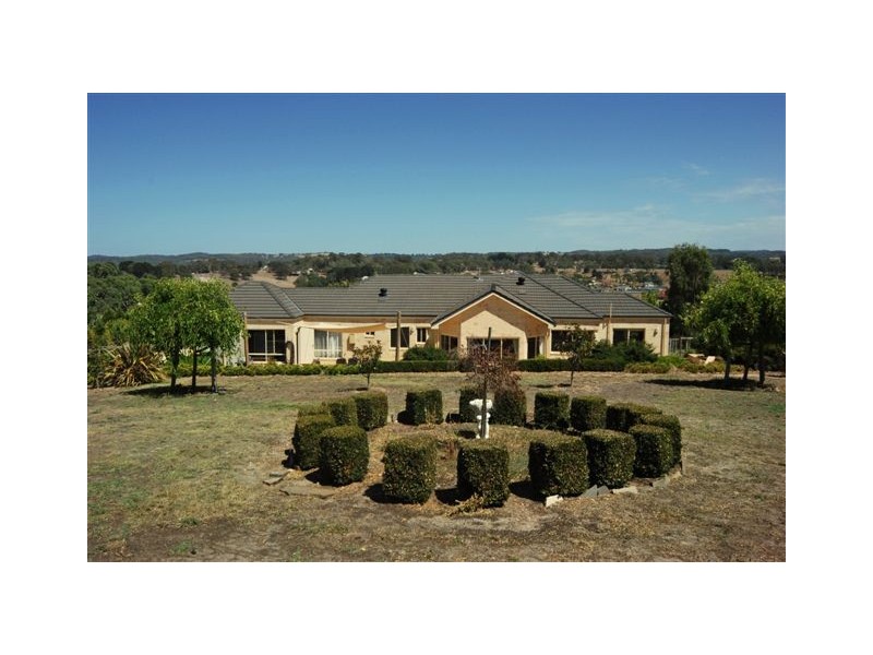 16 Tremayne Drive, Mount Barker SA 5251