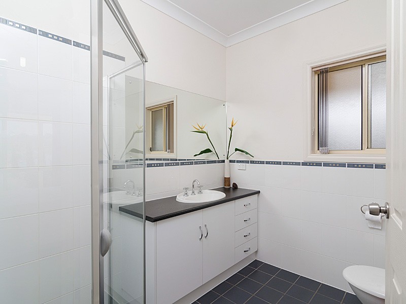 8 Crystal Court, Mount Barker SA 5251