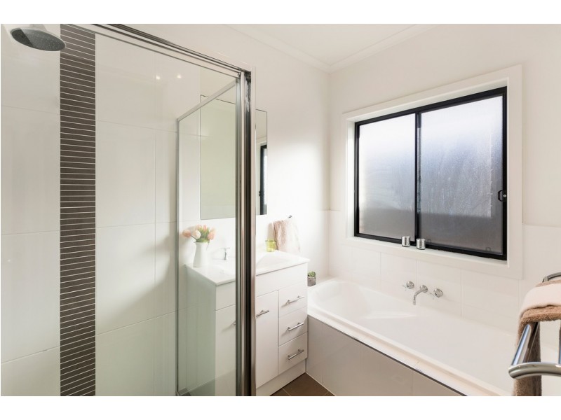 7 Duchess Court, Mount Barker SA 5251
