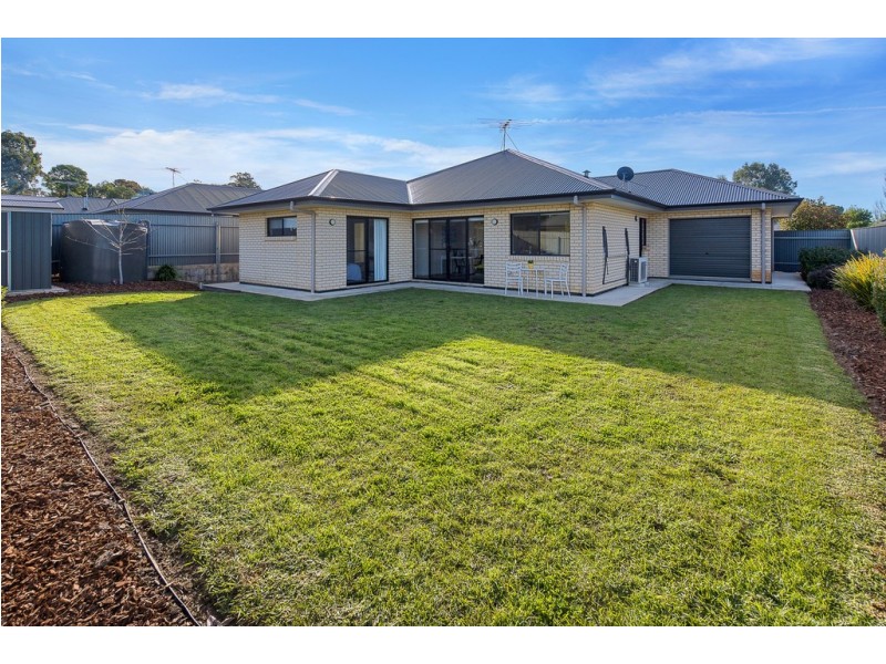7 Duchess Court, Mount Barker SA 5251