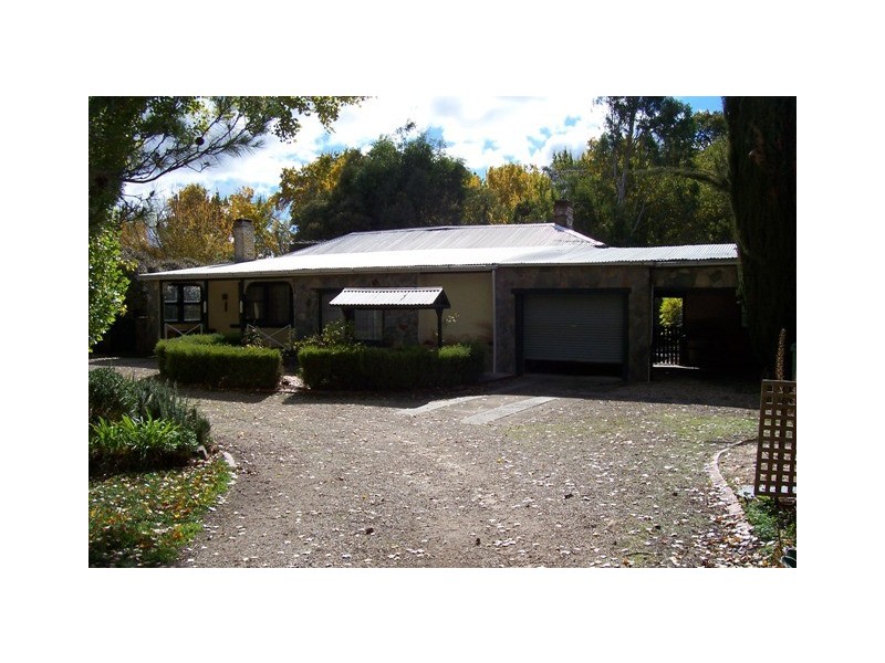 15 Victoria Crescent, Mount Barker SA 5251