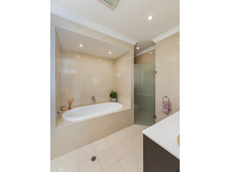 13 Thiele Grove, Hahndorf SA 5245