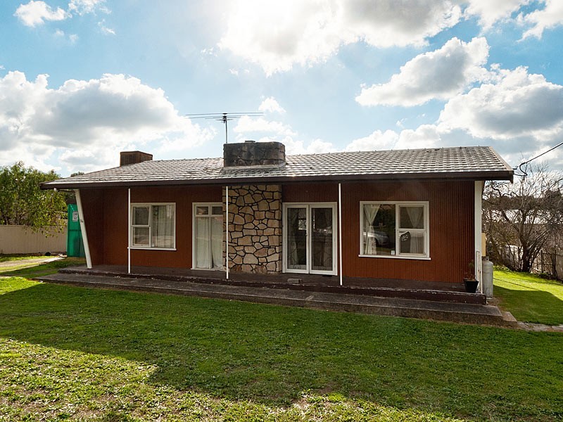 16 Hampden Road, Mount Barker SA 5251