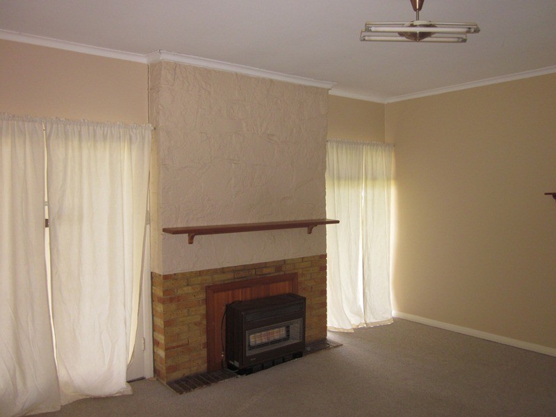 16 Hampden Road, Mount Barker SA 5251
