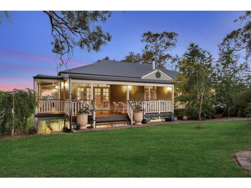 30 Claret Ash Drive, Mount Barker SA 5251