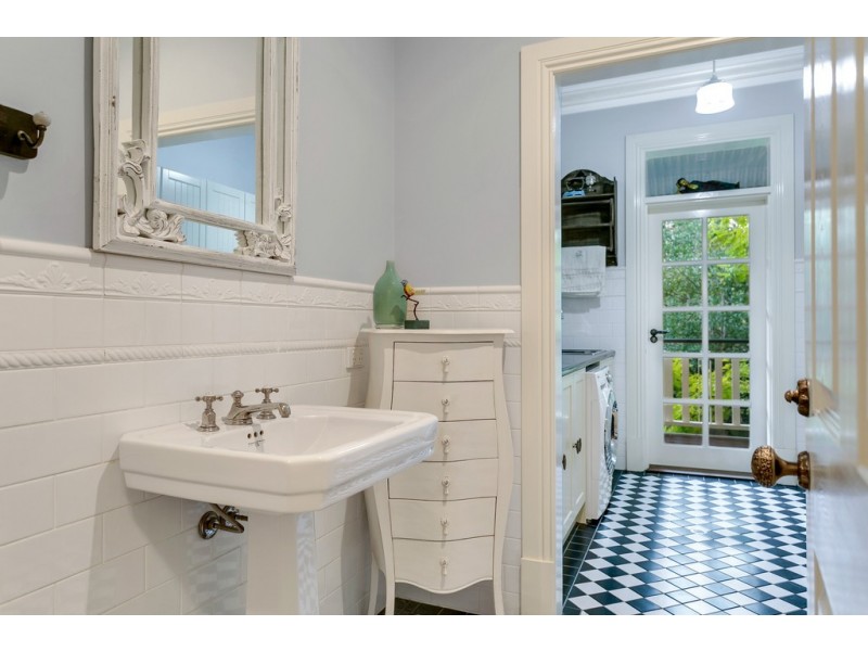 30 Claret Ash Drive, Mount Barker SA 5251