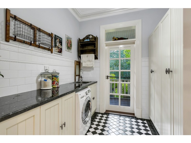 30 Claret Ash Drive, Mount Barker SA 5251