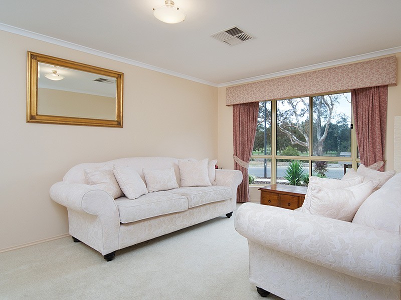 21 Tate Avenue, Mount Barker SA 5251