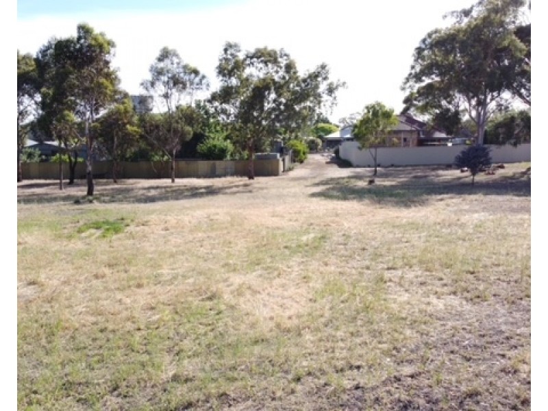 5 Way Street, Strathalbyn SA 5255