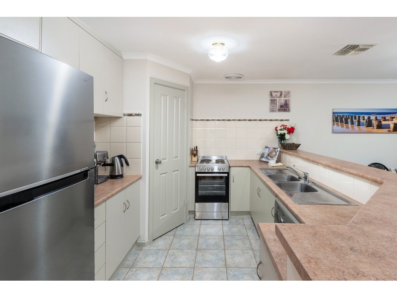 6 McLaren Flat Road, Kangarilla SA 5157