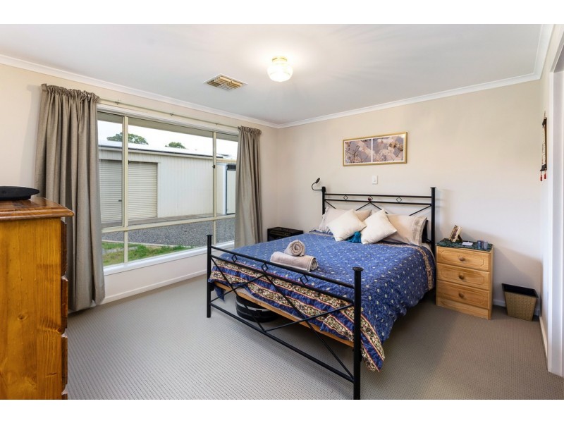 6 McLaren Flat Road, Kangarilla SA 5157