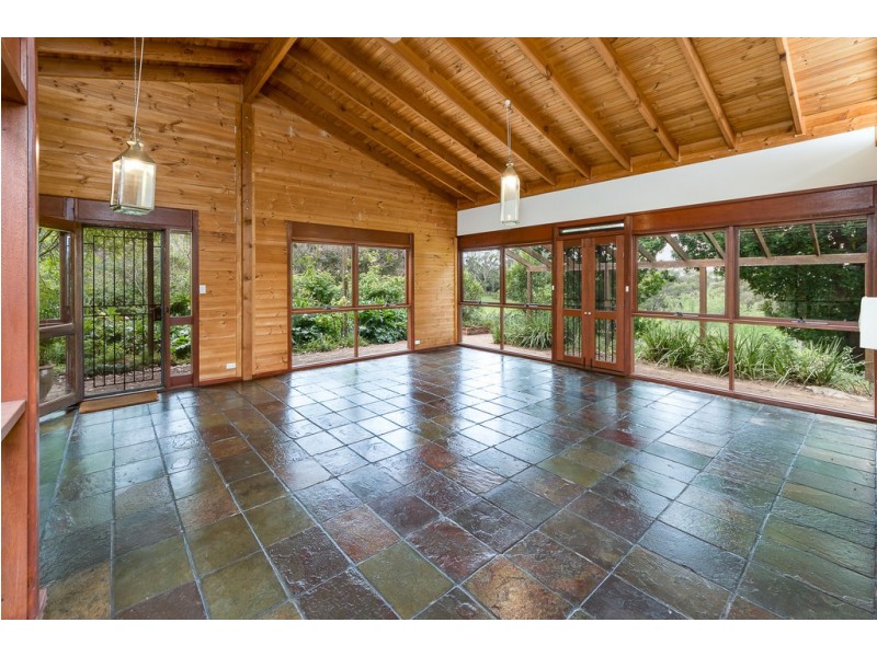 92 Ridge Road, Summertown SA 5141