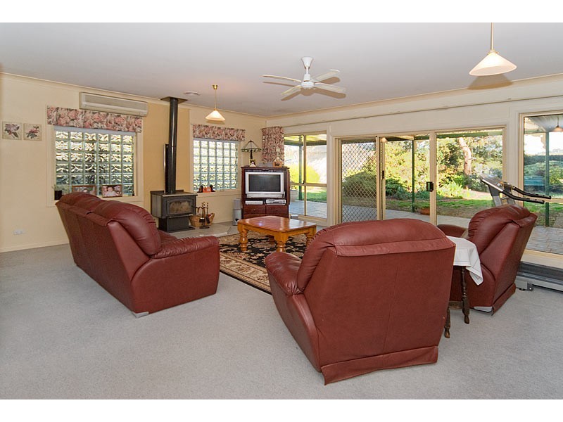 11 Symonds Drive, Mount Barker SA 5251