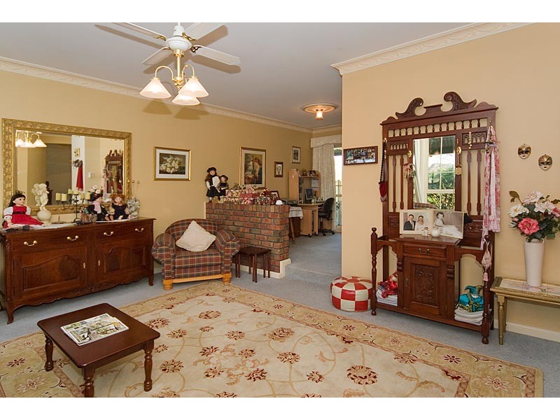 11 Symonds Drive, Mount Barker SA 5251