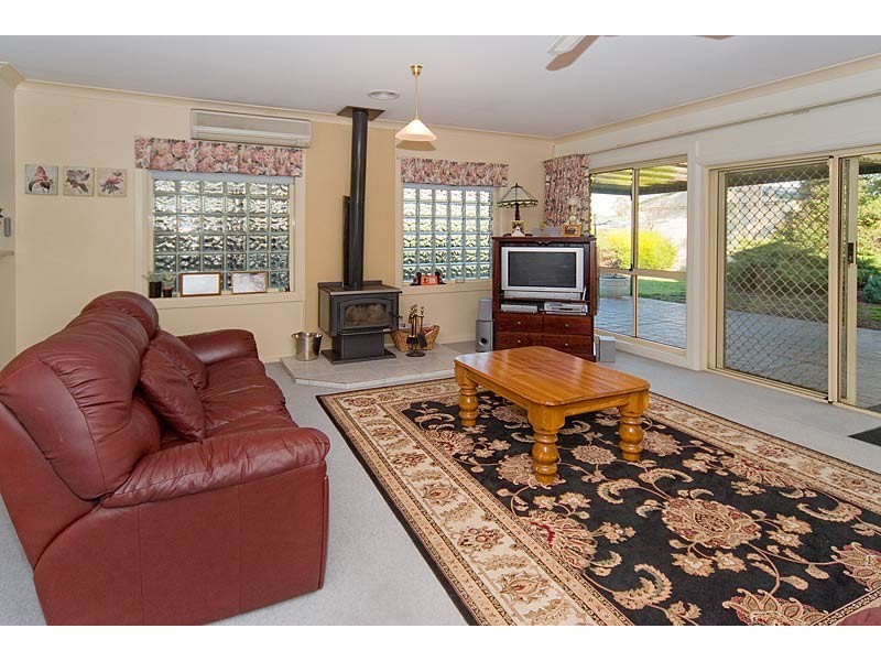 11 Symonds Drive, Mount Barker SA 5251