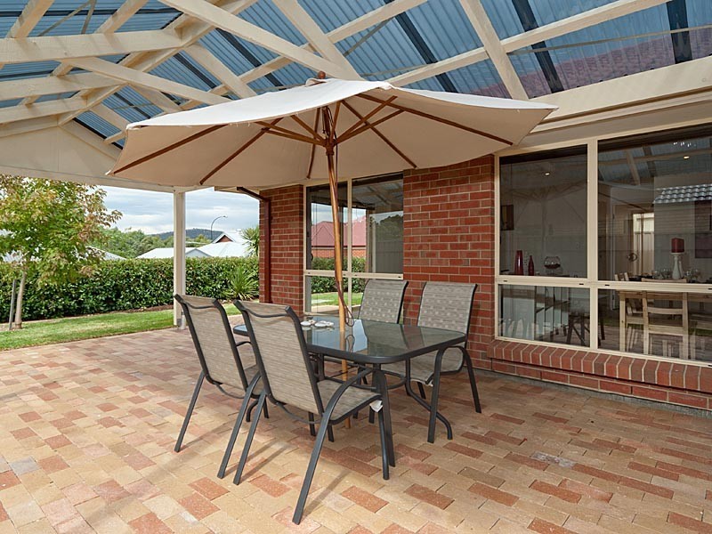 20 Melville Street, Mount Barker SA 5251