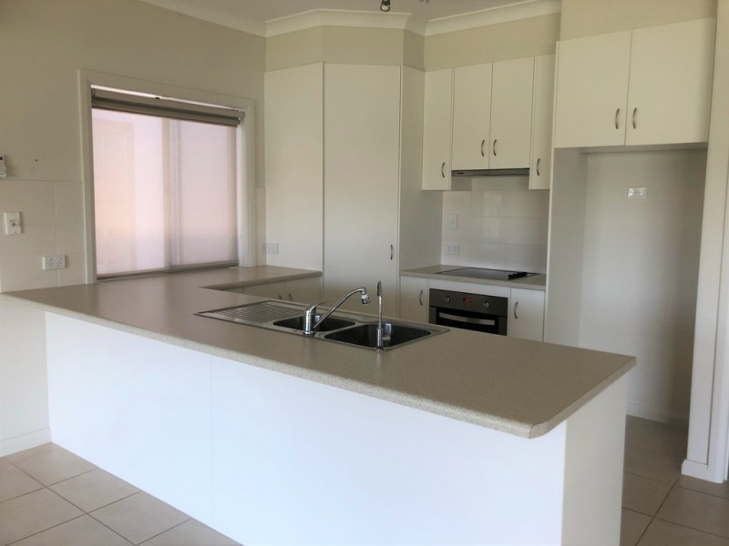 39 Wentworth Parade, Hindmarsh Island SA 5214