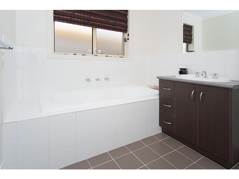 20 Melville Street, Mount Barker SA 5251