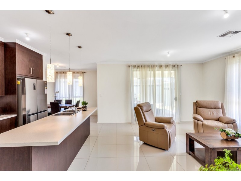 8 Bremer Street, Mount Barker SA 5251