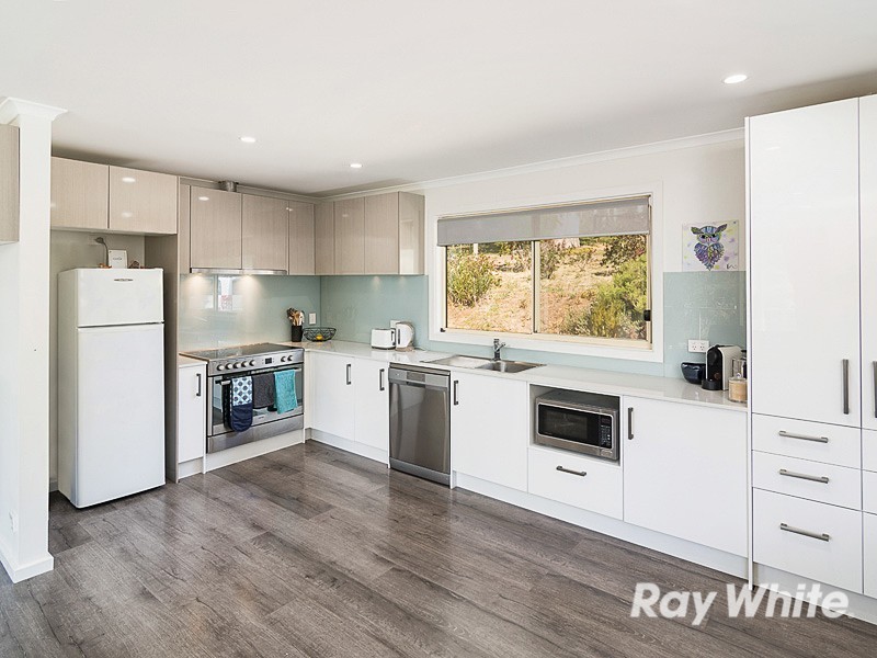 8 Nunnelly Street, Macclesfield SA 5153