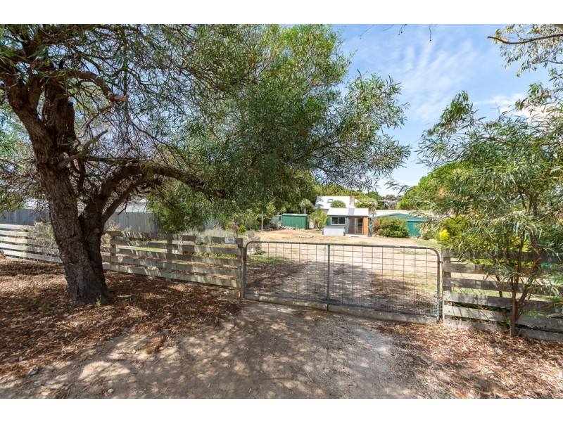 16 Coxe Street, Milang SA 5256