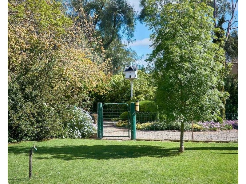 21 Sandergrove Road, Strathalbyn SA 5255