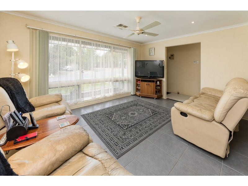 56 Southbound Avenue, Aberfoyle Park SA 5159