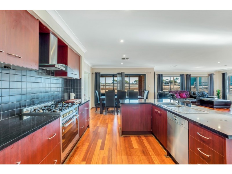 101 Trainers Way, Strathalbyn SA 5255