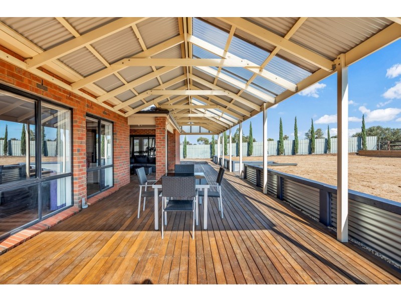 101 Trainers Way, Strathalbyn SA 5255