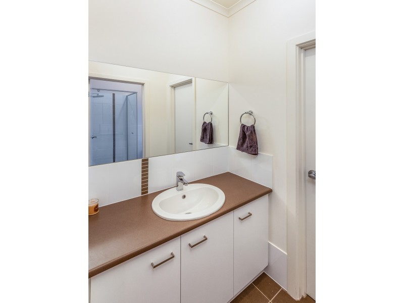 17 Lake Road, Milang SA 5256