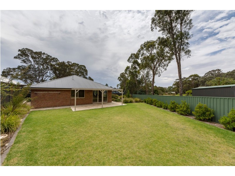 14 Graham Close, Mount Barker SA 5251