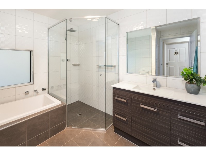 4 Fry Street, Mount Barker SA 5251