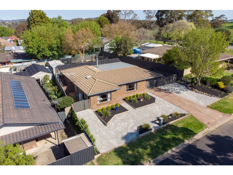 4 Fry Street, Mount Barker SA 5251