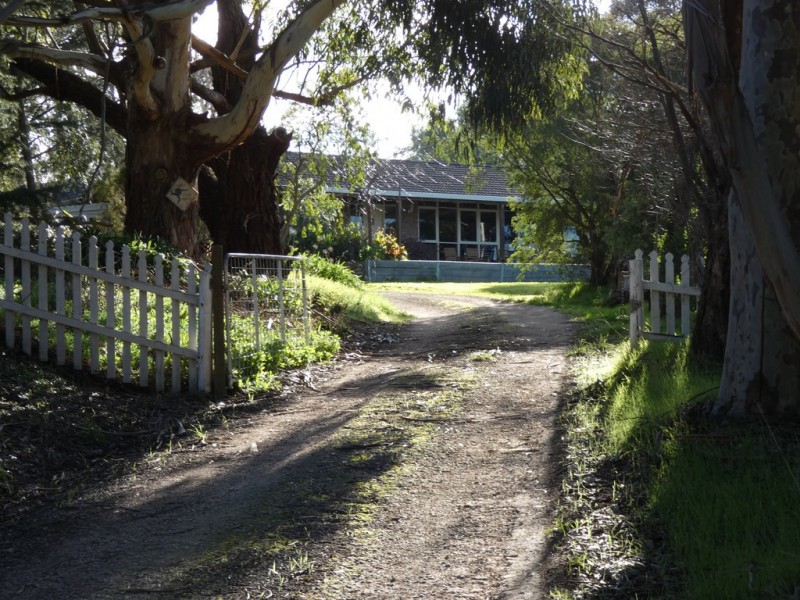 2120 Strathalbyn Road, Macclesfield SA 5153