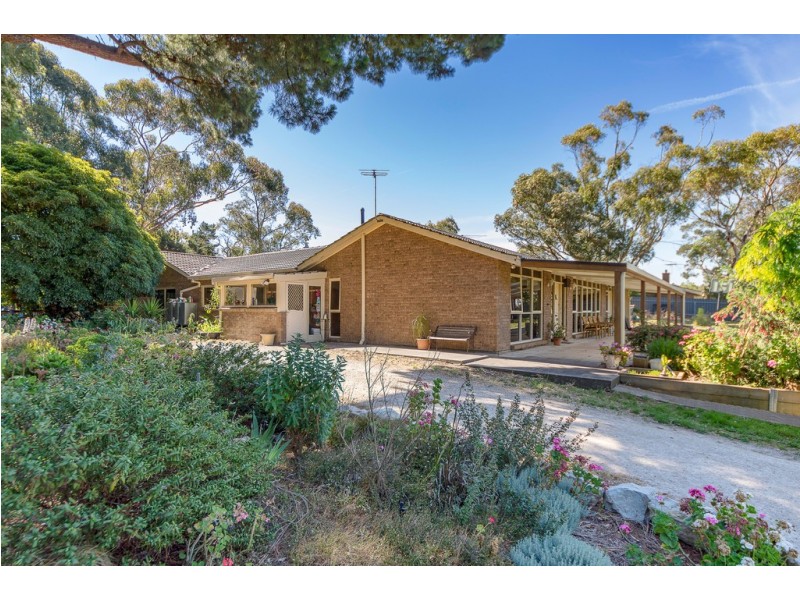 2120 Strathalbyn Road, Macclesfield SA 5153