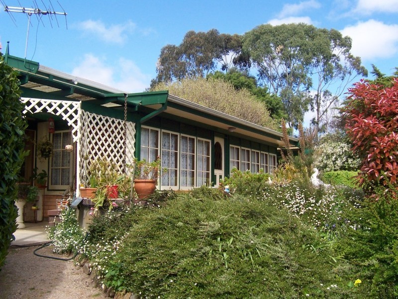10 Valley Side Drive, Crafers SA 5152