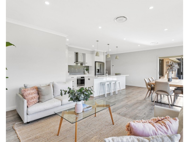 22 Red Gum Crescent, Mount Barker SA 5251